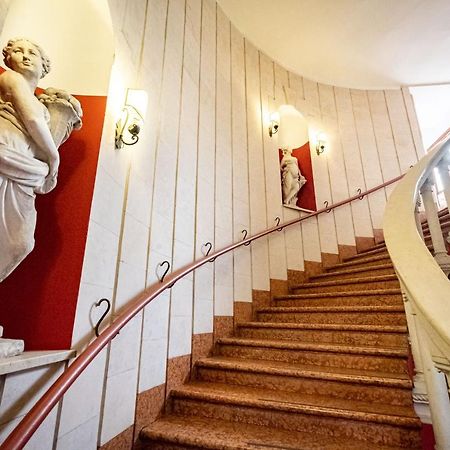 Il Salotto Del Conte Panzió Verona Kültér fotó