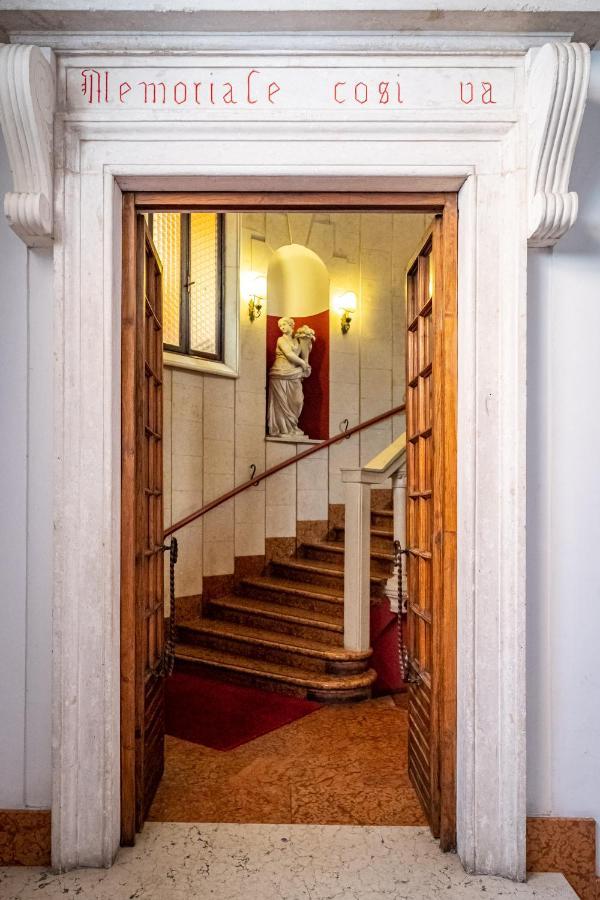 Il Salotto Del Conte Panzió Verona Kültér fotó