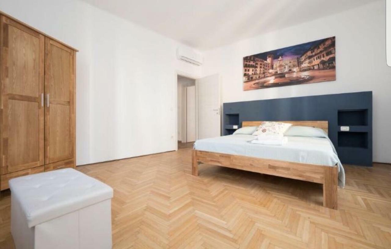 Il Salotto Del Conte Panzió Verona Kültér fotó